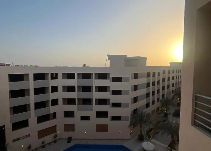 2 Bedrooms Sea & Pool View In Princess بيت ضيافة *